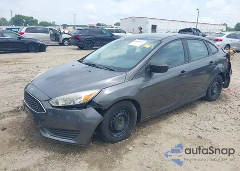 2016 Ford Focus S из США, поврежденный, VIN 1FADP3E23GL248945
